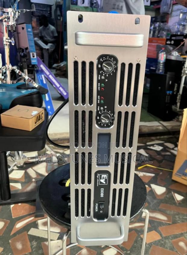 Electro-Voice (Ev) E8300 Power Amplifier. · Photo 1