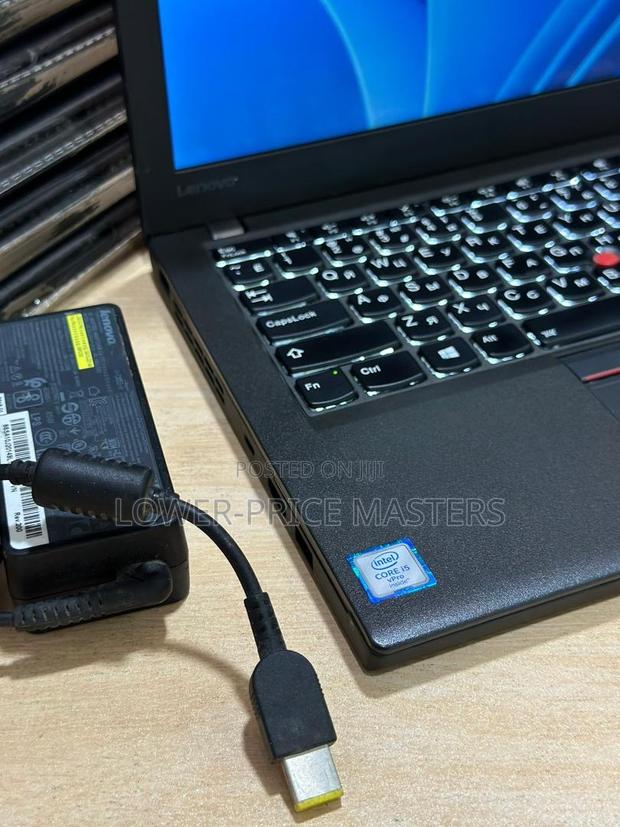 New Laptop Lenovo ThinkPad X260 8GB Intel Core I5 SSD 256GB · Photo 3