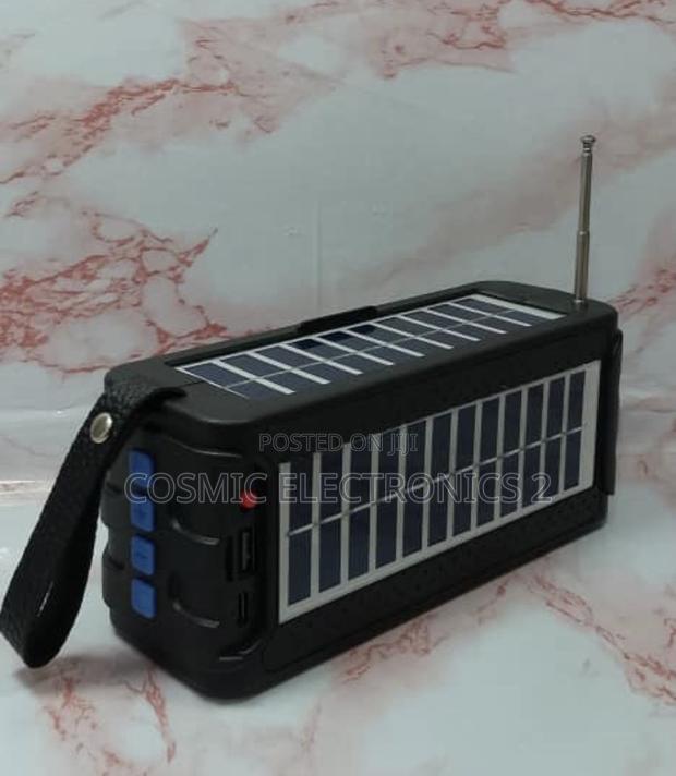 Lp V95 Wireless Speaker – Portable With Solar Panels · Photo 3