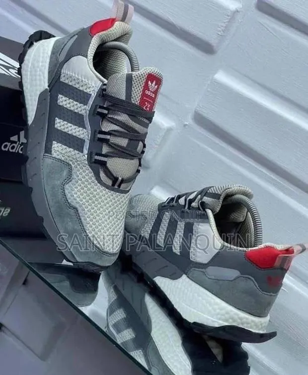 Adidas Sneakers · Photo 1
