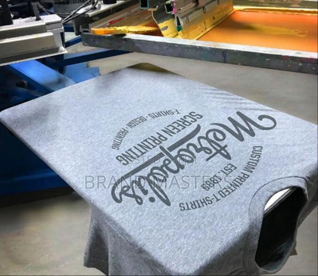 Quality T-Shirt Printing · Photo 1