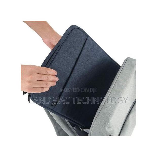 13 Inch Laptop Sleeve - Dark Blue · Photo 3