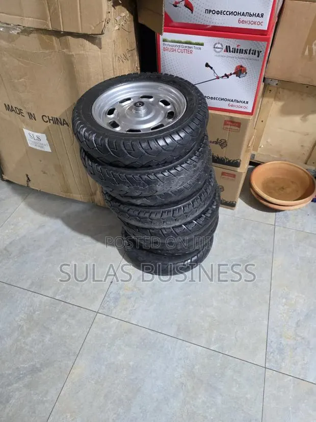 Quality Wheelbarrow Tyres · Photo 1