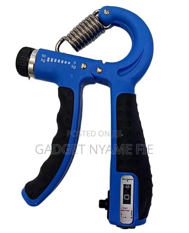 Digital Hand Grip With Varying Resistance (Up to 60kg) · Photo 4