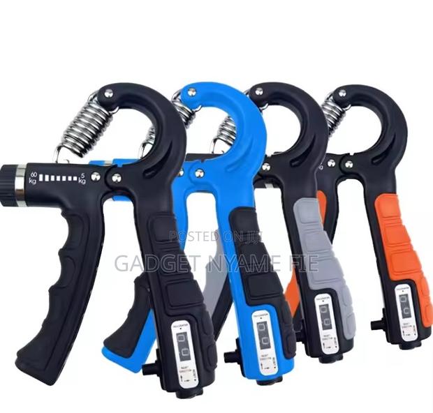 Digital Hand Grip With Varying Resistance (Up to 60kg) · Photo 1