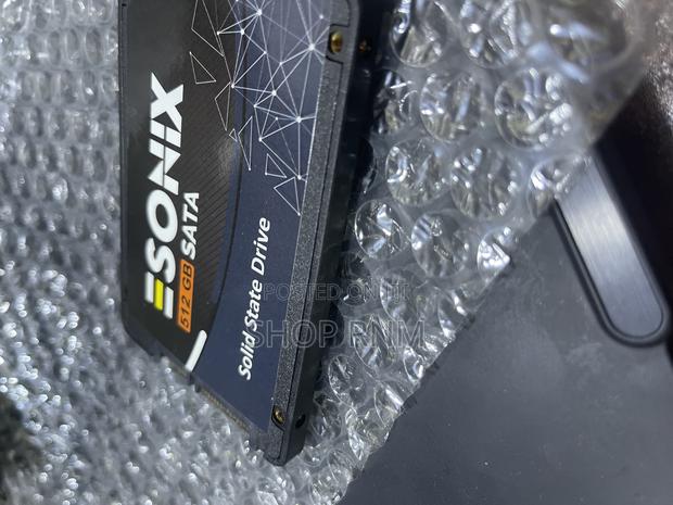 512 SSD Sata 2.5” · Photo 3