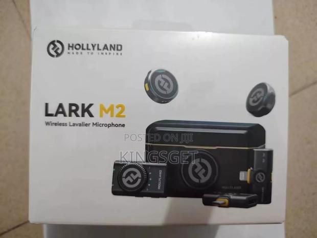Hollyland Lark M2 Combo Professional Wireless Microphone · Photo 1