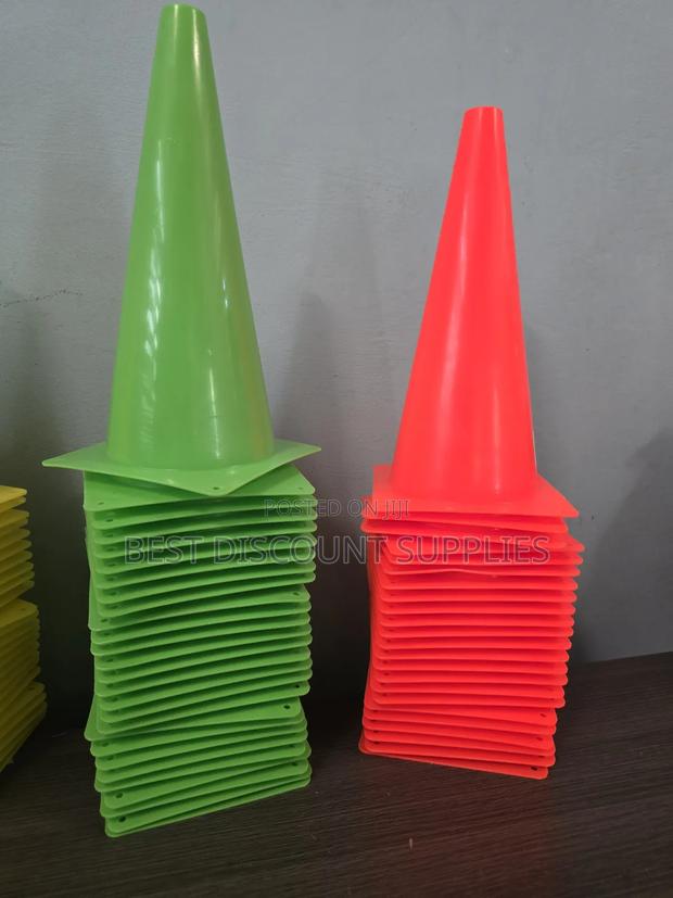 Excellent Quality Sports Training Agility Cones 32cm · Photo 6