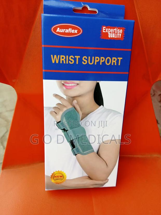 Wrist Support · Photo 1