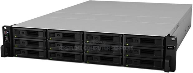 New Server 8GB Intel Xeon HDD 4T · Photo 2