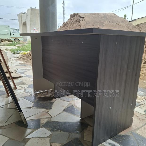 Durable Home Office Desk 117x55x75cm · Photo 3