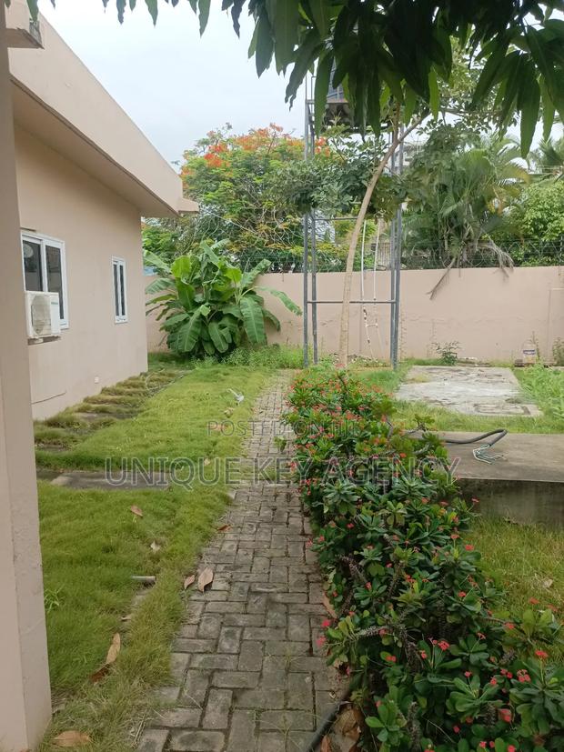 5bdrm House in Unique Key Agency, Dzorwulu for rent · Photo 2