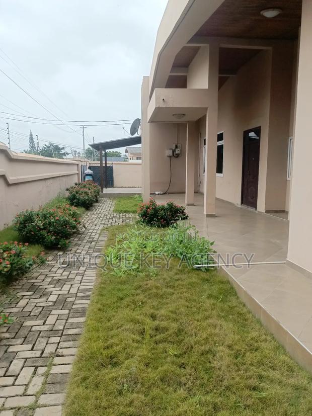 5bdrm House in Unique Key Agency, Dzorwulu for rent · Photo 3