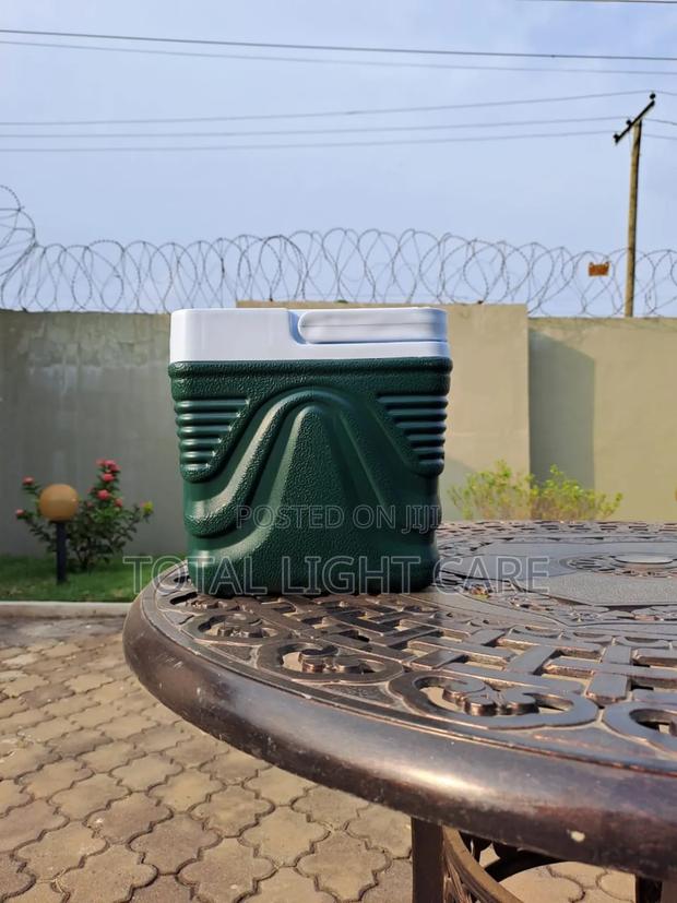 10 Litres Breeze Ice Chest · Photo 3