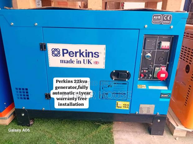Silence Working Perkins Diesel Generator 22kvaperkins Silent · Photo 1