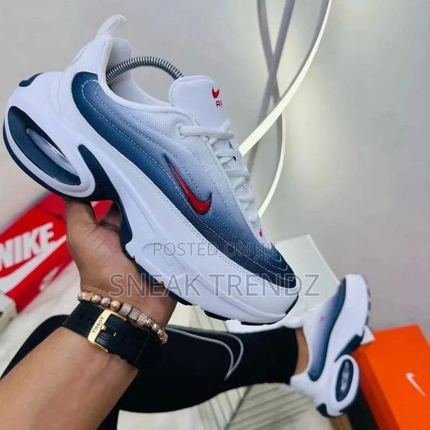 Air Nike Portal Blue White · Photo 1
