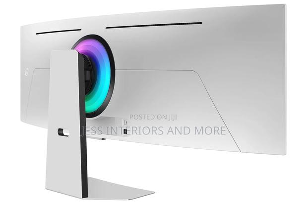 Samsung Odyssey Oled G9 Gaming Monitor (S49cg950) · Photo 2