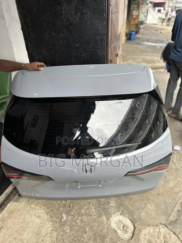 Honda HRV 2023 2024 2025 2026 Boot/Tailgate Complete · Photo 1