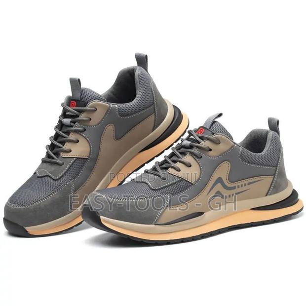 Safety Shoe (Sports Type ) · Photo 1
