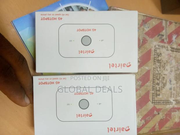 Universal Pocket Wi-Fi · Photo 2