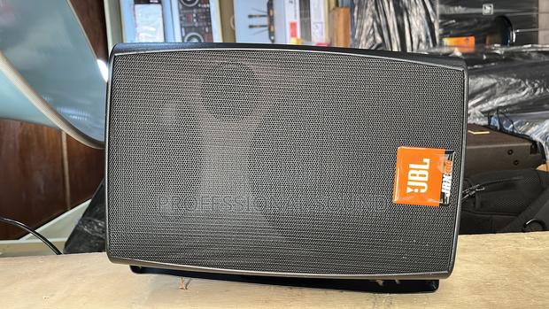 6.5" 2-Way Wall Mounted Speaker JBL · Photo 2
