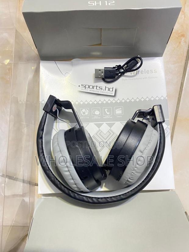 Sh-12 Wireless Headphones · Photo 2