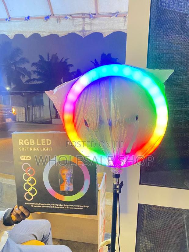 14 “Inches” RGB Led Soft Ring Light · Photo 3