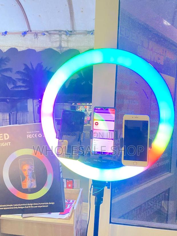 18 “Inches” RGB Led Soft Ring Light · Photo 5