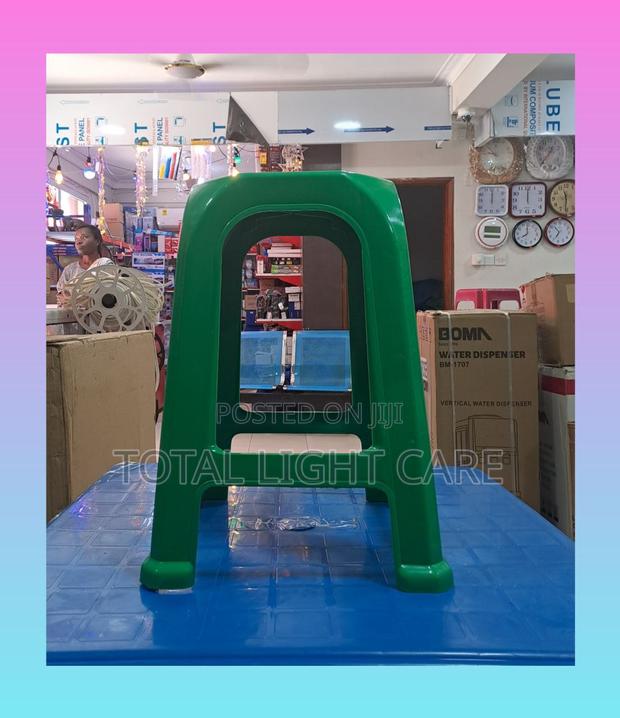 Plastic Stool Big Size · Photo 6