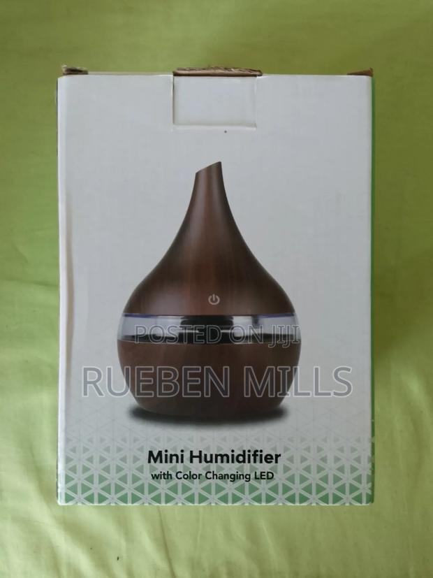 Portable Mini Natural Wood Color Essential Oil Diffuser · Photo 8