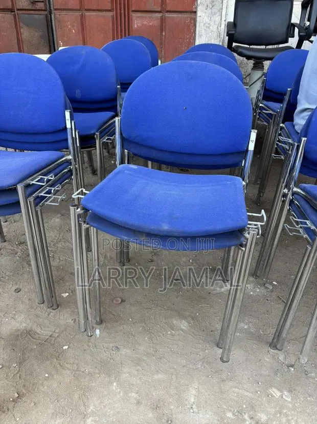 Multi-Purpose Stackable Conference Chairs · Photo 1