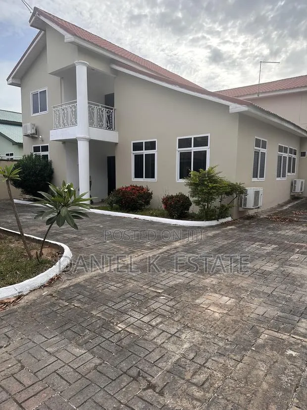 5bdrm House in West Legon for rent · Photo 1