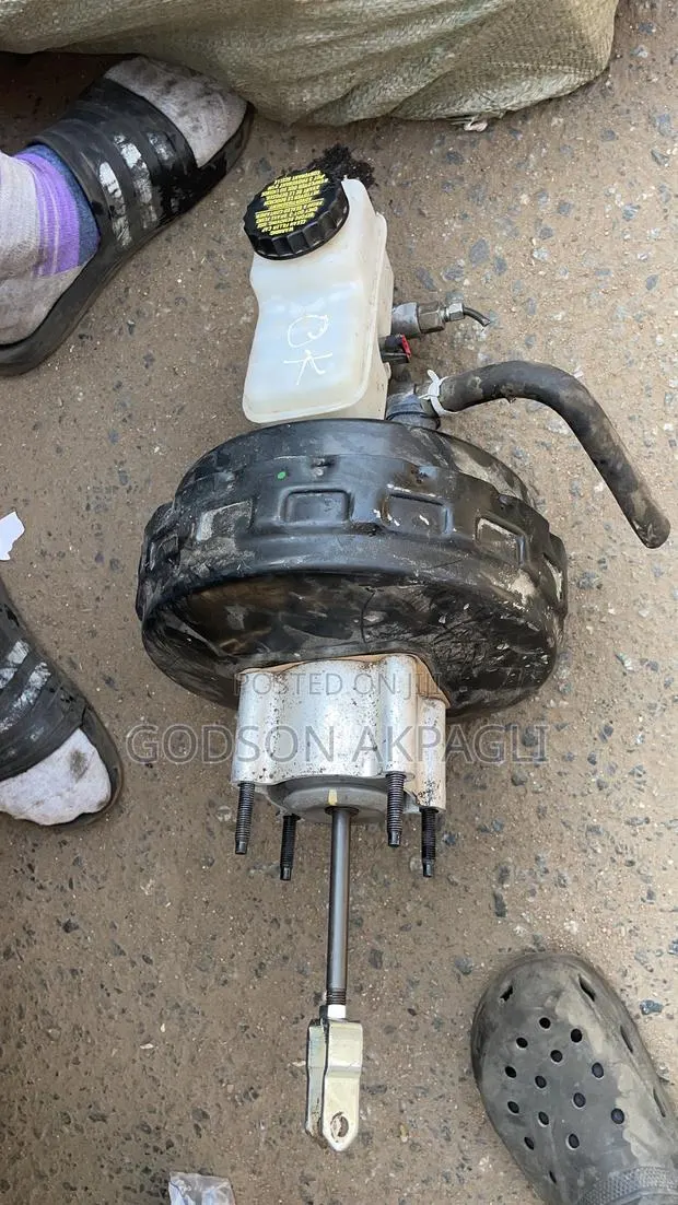 Master Cylinder · Photo 1