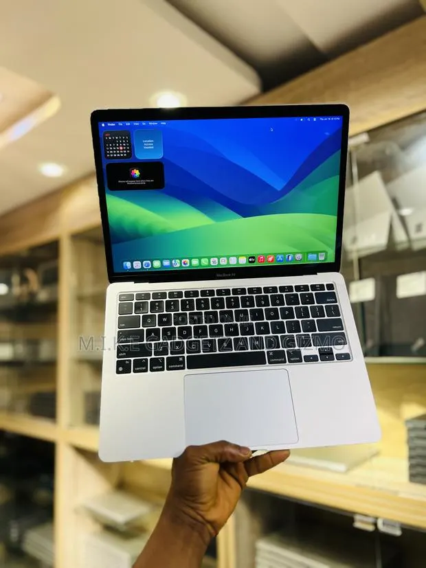 Laptop Apple MacBook Air 2020 M1 16GB Apple M1 SSD 256GB · Photo 1