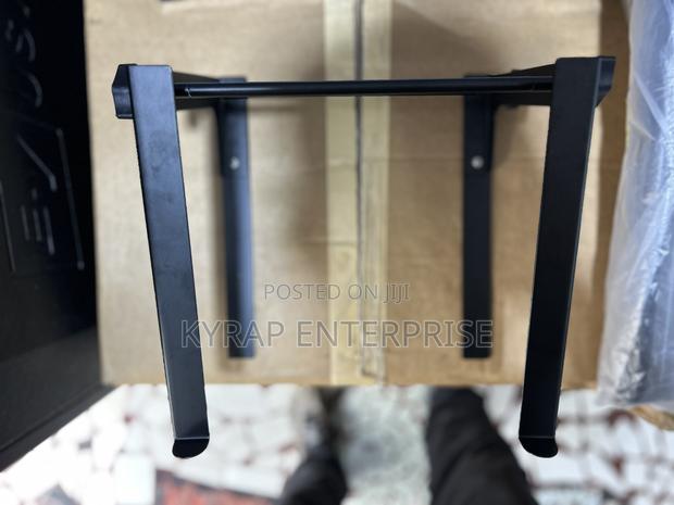 Laptop Stand · Photo 2