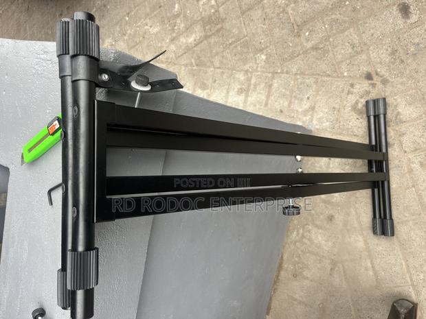 Keyboard Stand · Photo 2