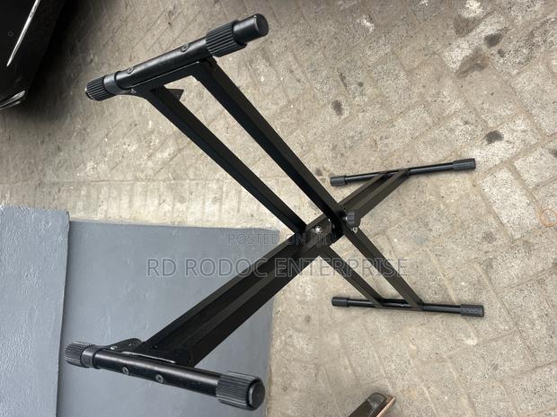 Keyboard Stand · Photo 1
