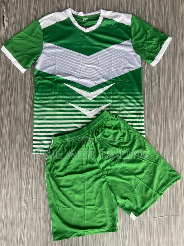 Plain Football Jerseys · Photo 2