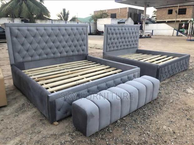 King Size With Ottoman and Side Drawers