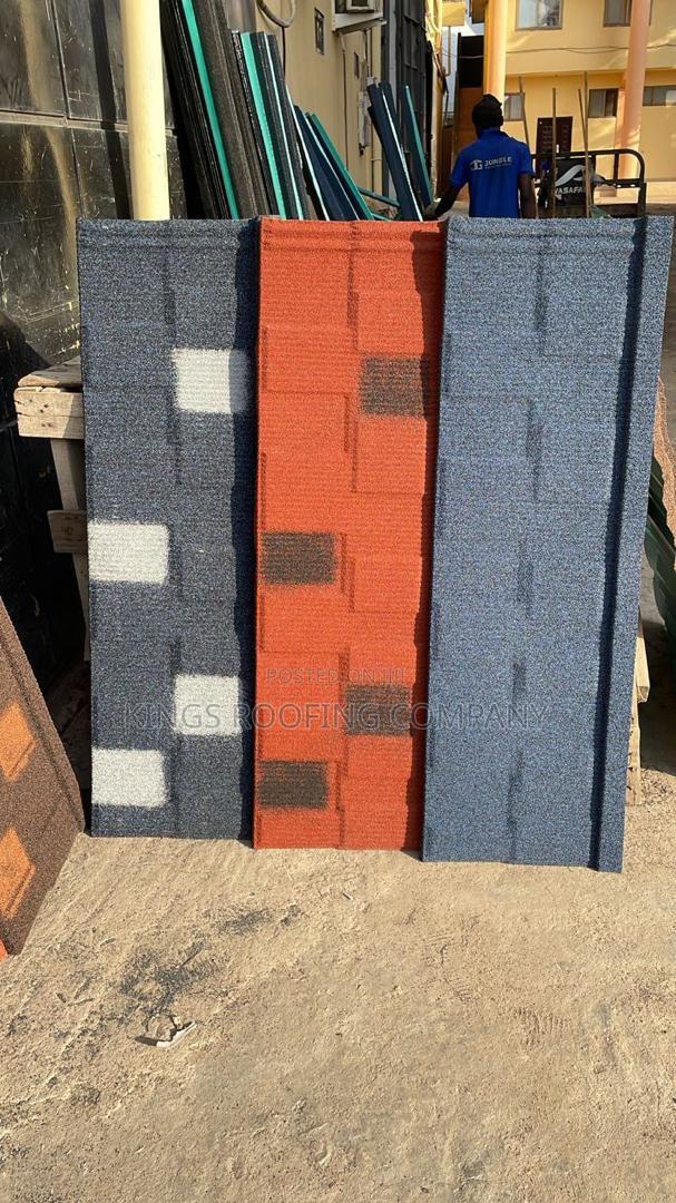 Different Grades of Shingle Roofing · Photo 1