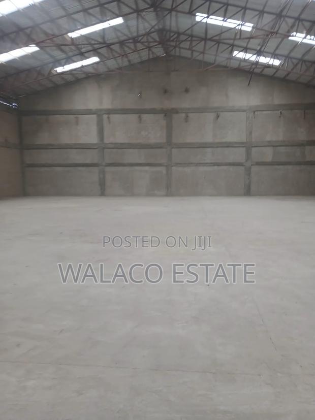 800square Metre Warehouse at Tesano for Rent · Photo 1