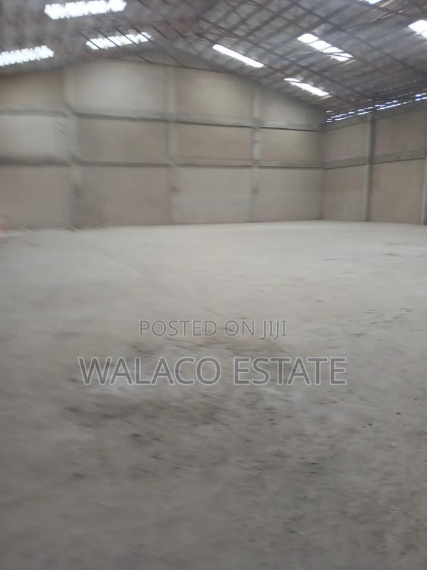 800square Metre Warehouse at Tesano for Rent · Photo 4