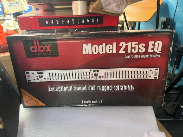 DBX Model 215s Eq Dual 15-Band Graphic Equalizer · Photo 3