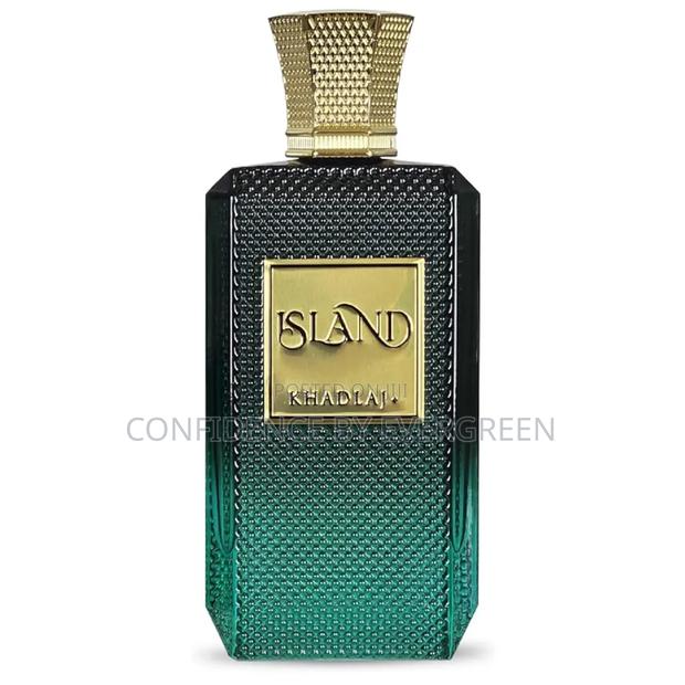 Island by Khadlaj · Photo 2