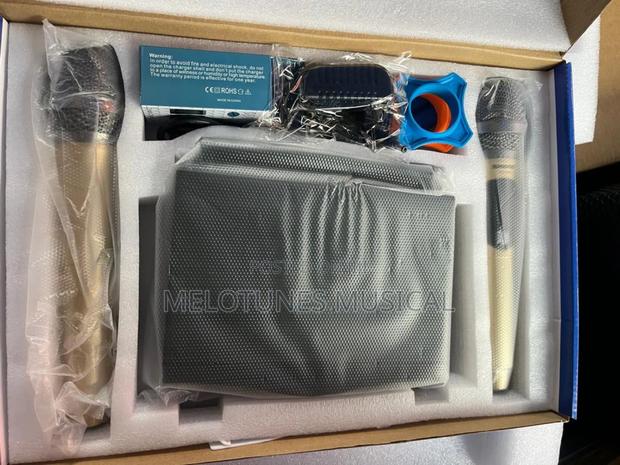 Shure Ut-883 Wireless Microphone System · Photo 3