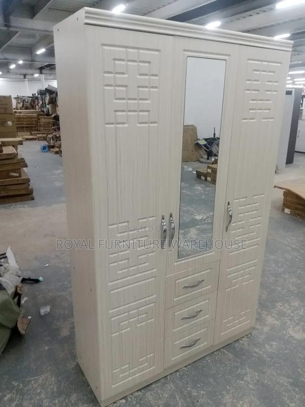 3 Doors Wooden Wardrobe · Photo 1