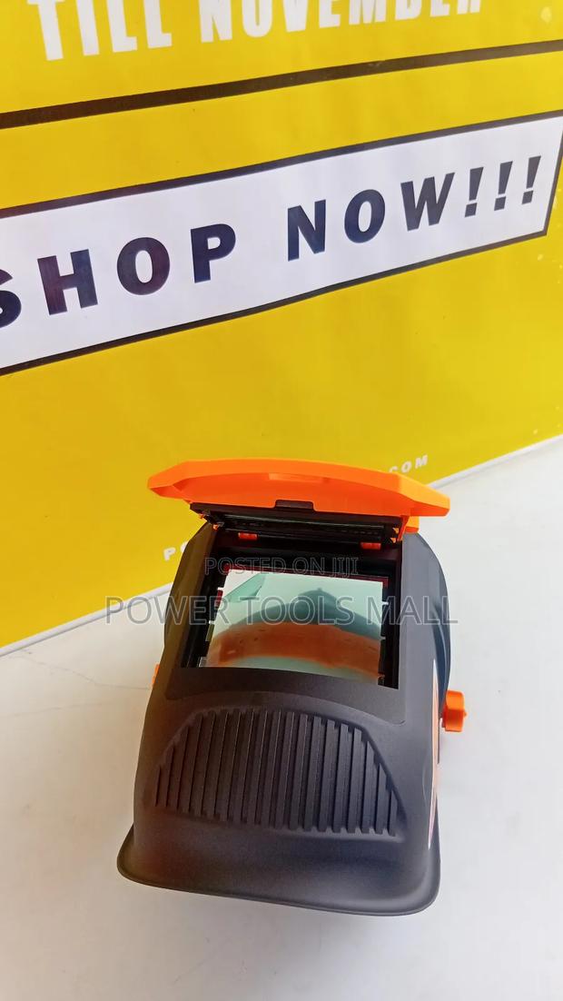 Auto-darkening Welding Helmet · Photo 4