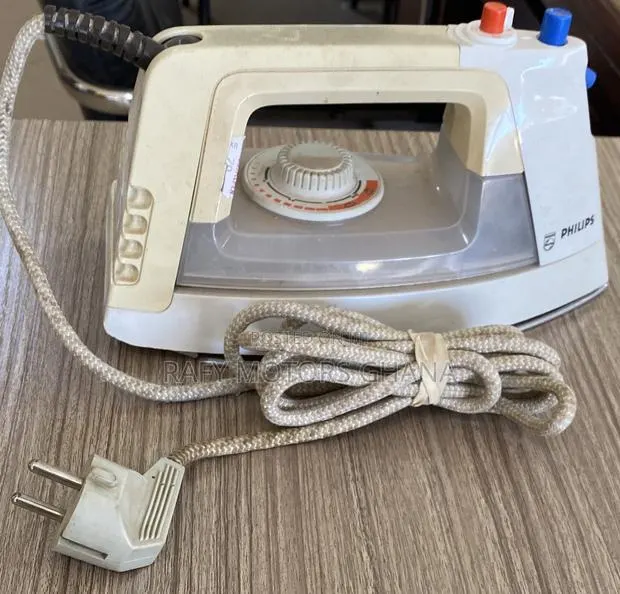 Philips Iron · Photo 1