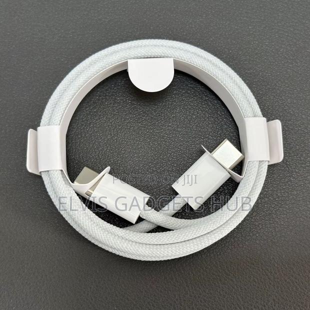 60w iPhone 15/16 Type C to C Nylon Braided Cable · Photo 8