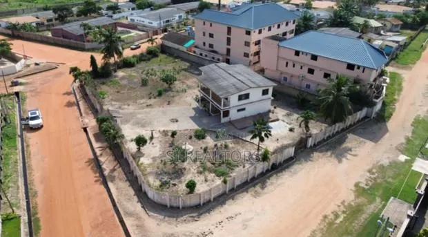 Prime Titled Land for Multi Properties Development · Photo 1